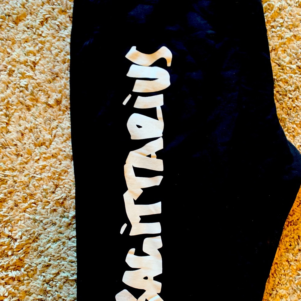 Good American size 3XL- size 6 Sagittarius black pocket sweatpants.